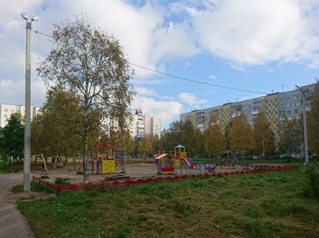 МУП "Горсвет" продолжает работать над освещением внутридворовых детских площадок