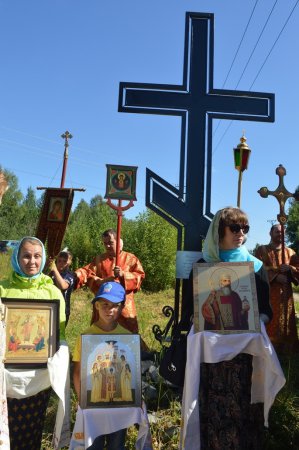 В Архангельской епархии прошел крестный ход по местам захоронения жертв политических репрессий