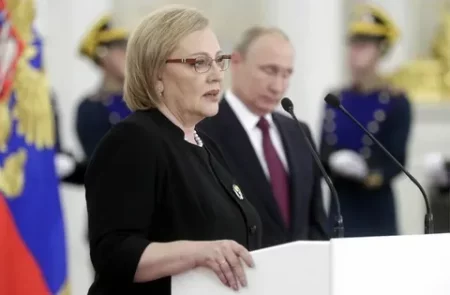 Елена Шатковская подала в отставку