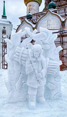 Снежная фигура от архангельской колонии покорила жюри фестиваля