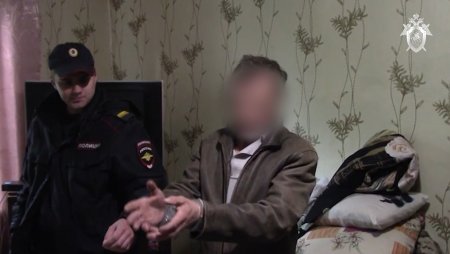 В Архангельске мужчина "дрожащими конечностями" задушил свою женщину