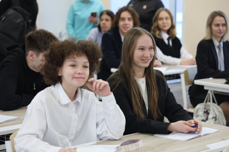 Ученики 6-й гимназии Архангельска вернулись в родные стены