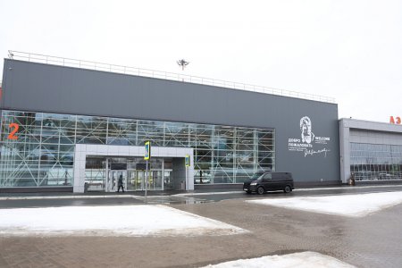 Визит в Архангельск первый вице-премьер России начала с осмотра аэропорта