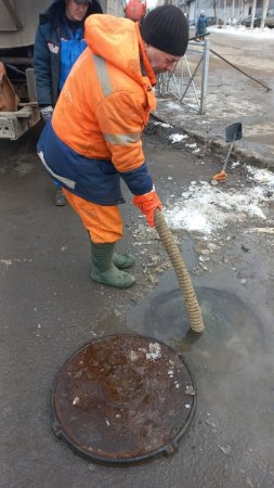 Бригады РВК-Архангельск ликвидируют утечки на водопроводных сетях