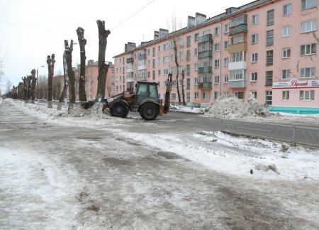 Игорь Арсентьев указал на огрехи в уборке дорог на Яграх
