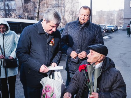 Единороссы Поморья поздравляют ветеранов с Днём Победы